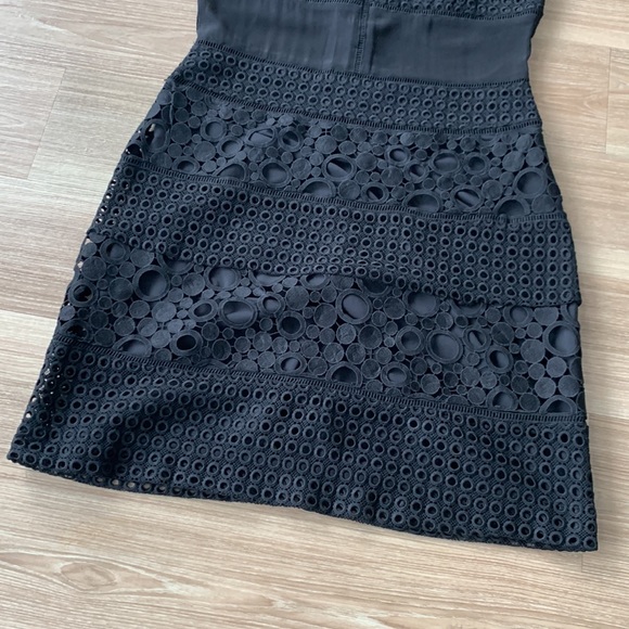 Chelsea and Walker silk top perforated pattern sleeveless dress - Picture 11 of 16